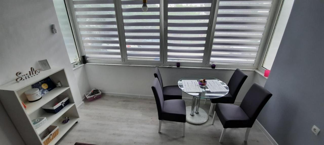 דירות מוסטר Apartman Nana מראה חיצוני תמונה