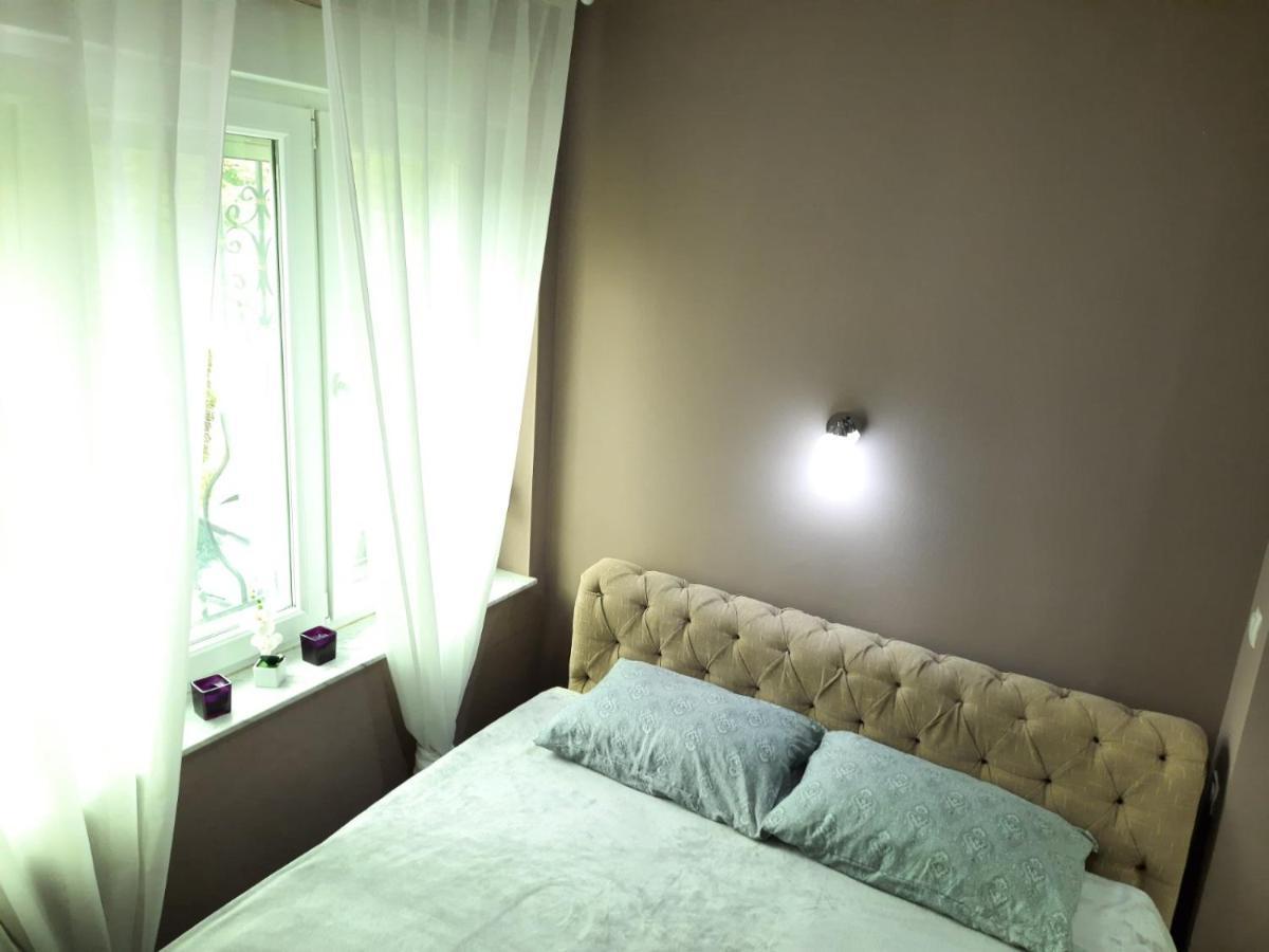דירות מוסטר Apartman Nana מראה חיצוני תמונה